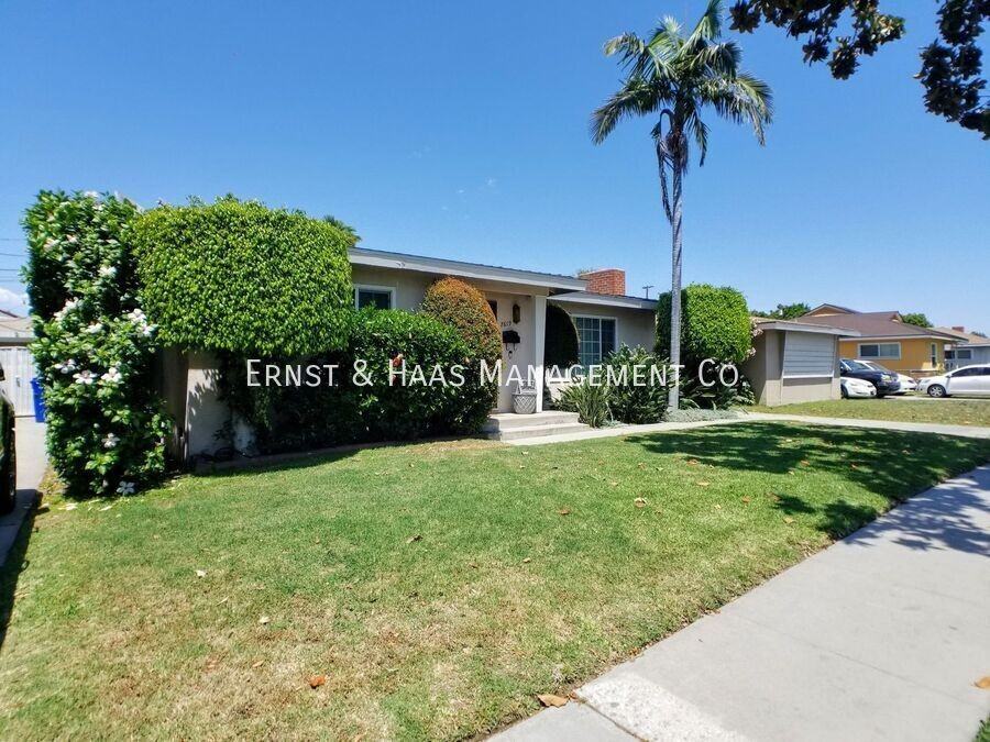 7619 Suva St - Photo 2 of 35