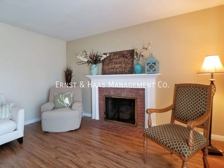 7619 Suva St - Photo 6 of 35