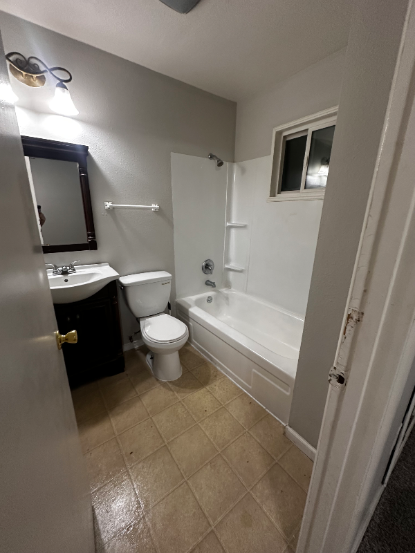 622 11th Ave #6 - Photo 5 of 9