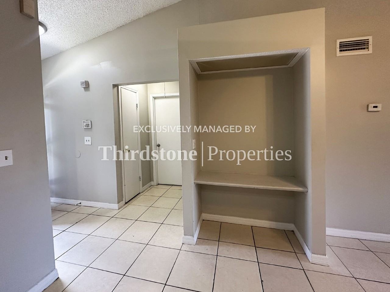 5143 Indian Lakes Ct #3 - Photo 6 of 15