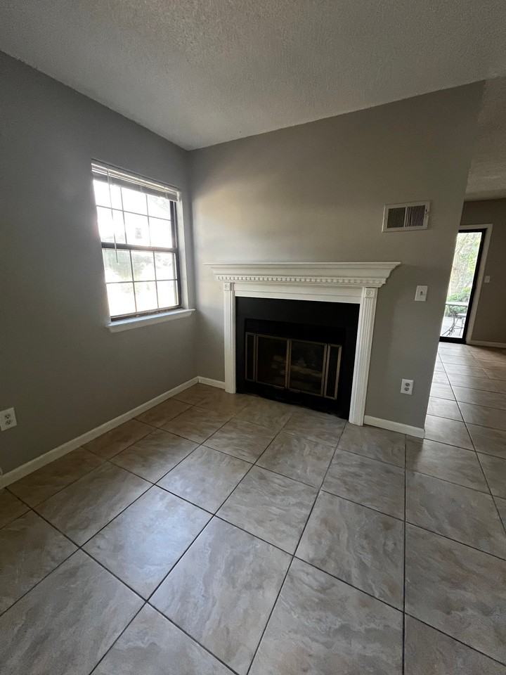 500 Goldthread Ct - Photo 3 of 20
