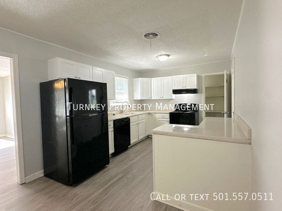 5315 Chandler St - Photo 2 of 13