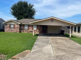 821 Fairmont Ln - Photo 1 of 1