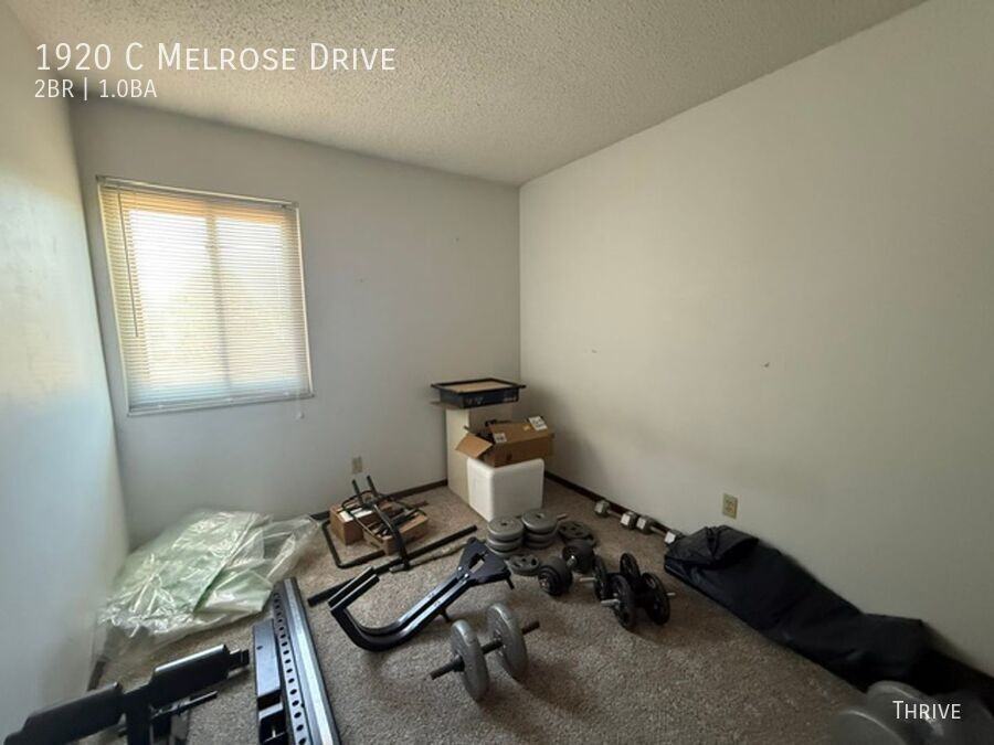 1920 Melrose Dr Apt C - Photo 5 of 9