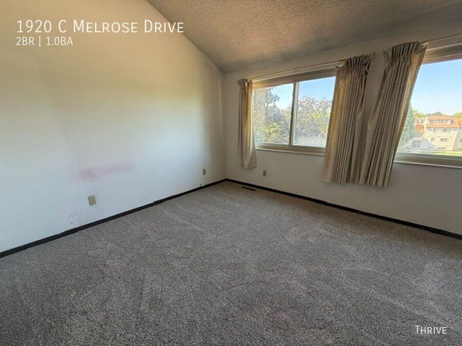 1920 Melrose Dr Apt C - Photo 6 of 9