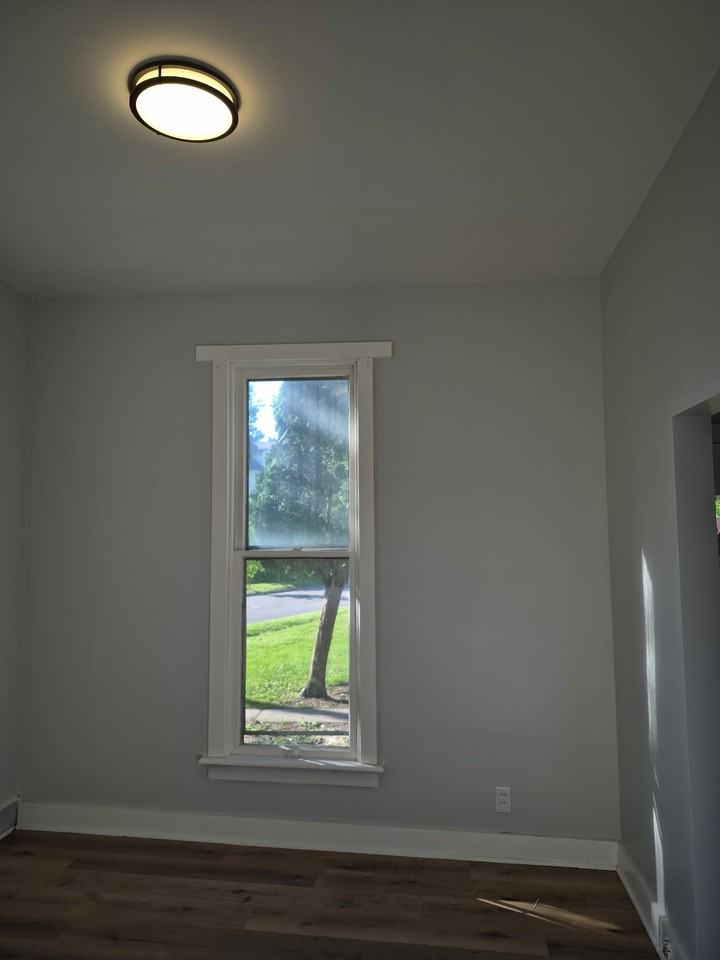 403 Hopley Ave #403 - Photo 4 of 17