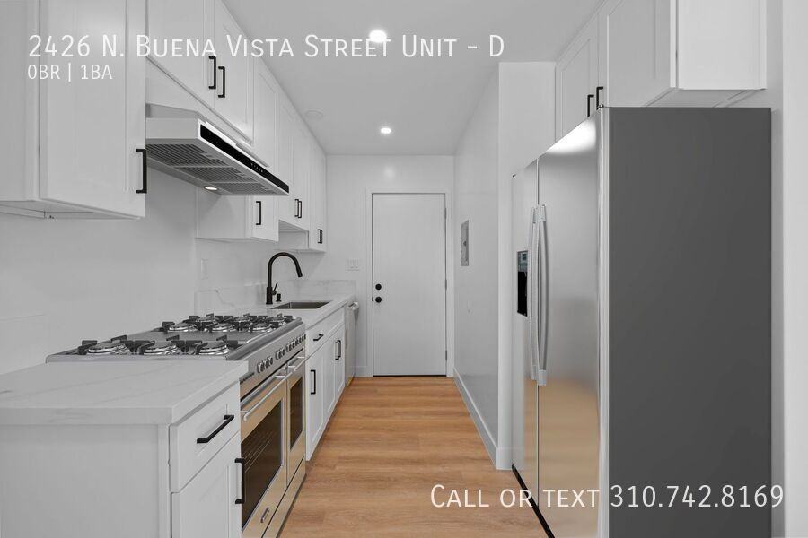 2426 N Buena Vista St #D
