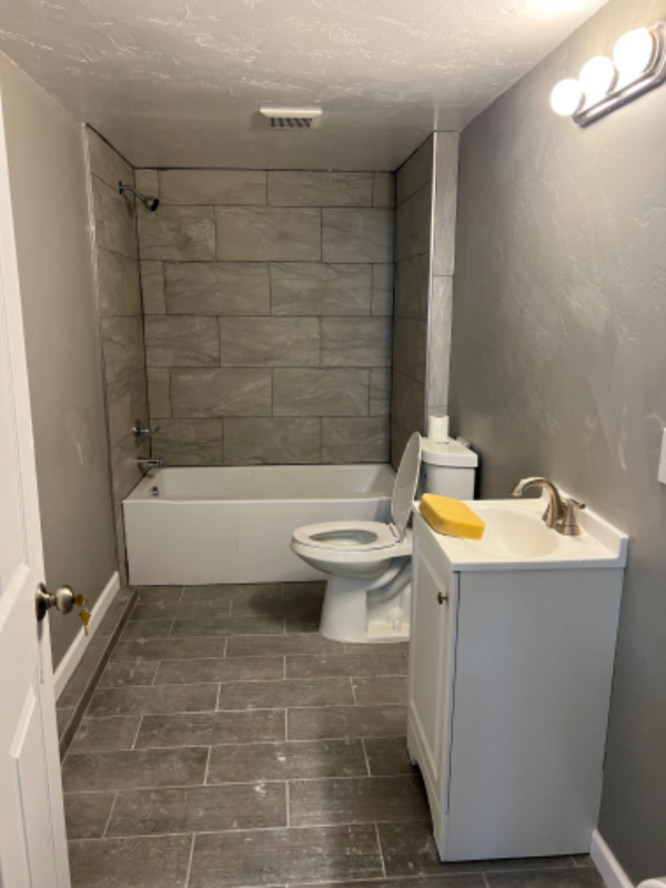 412 Taylor St - Photo 2 of 9