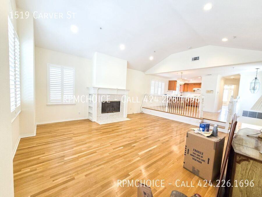 1519 Carver St - Photo 3 of 33