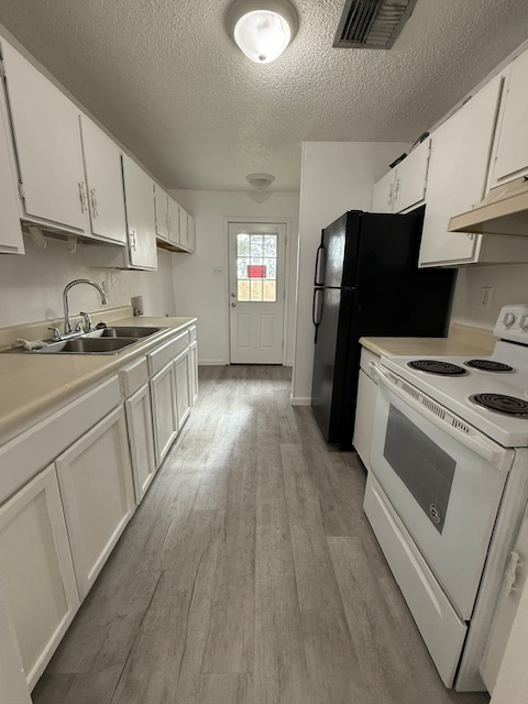 403 Strasbourg Dr #A - Photo 3 of 7
