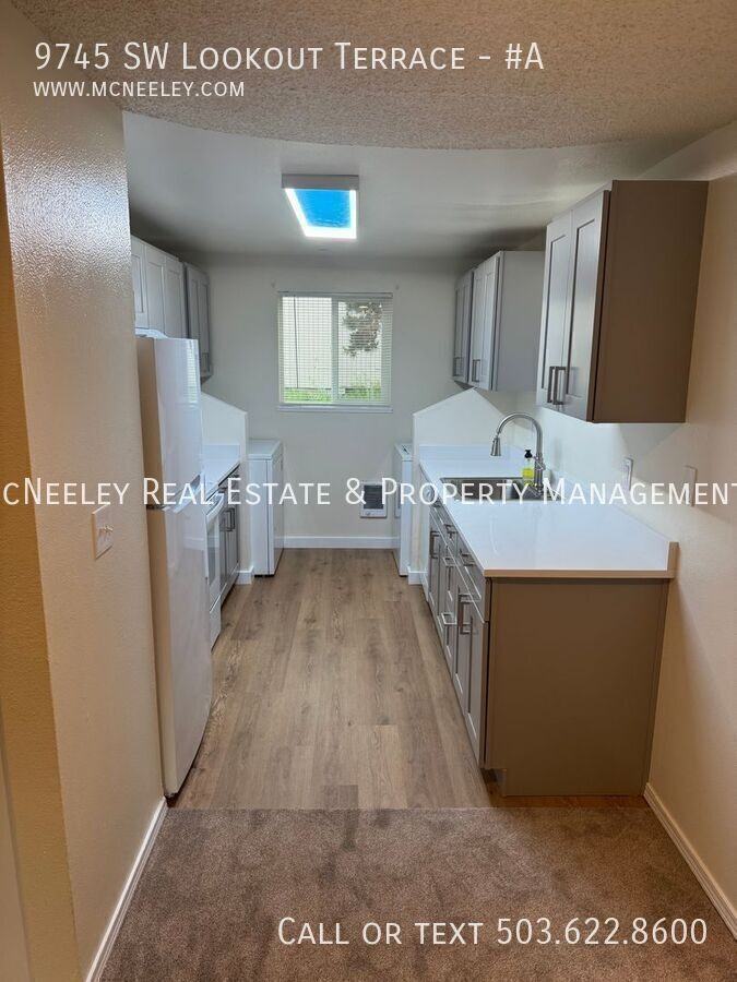 9745 Sw Lookout Ter #A - Photo 3 of 13