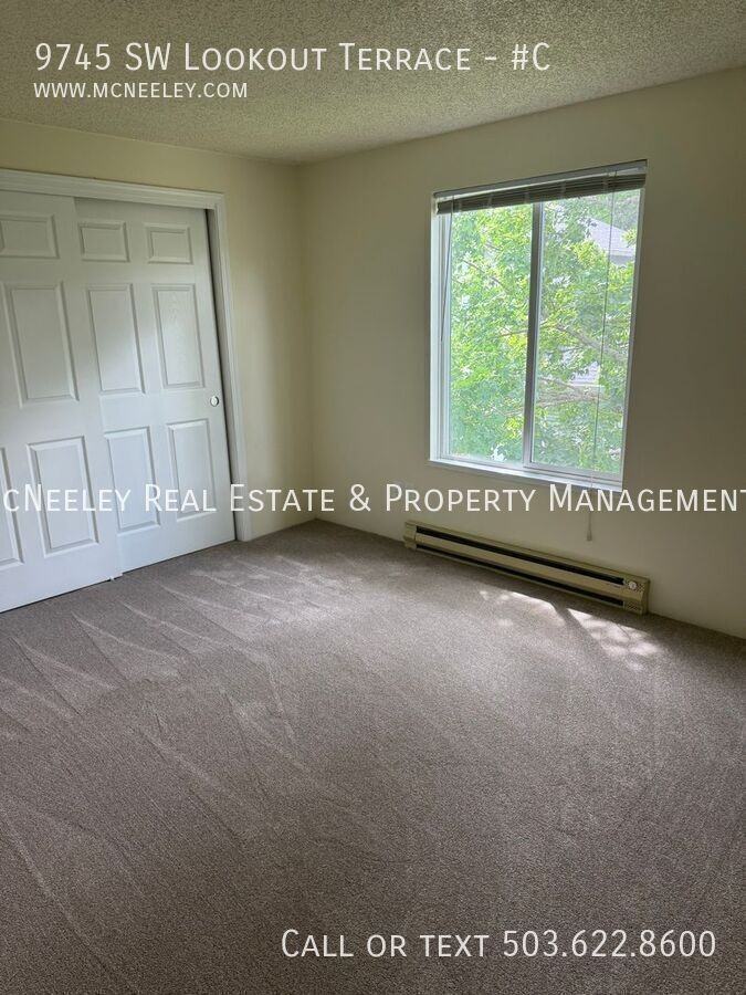 9745 Sw Lookout Ter #C - Photo 5 of 10