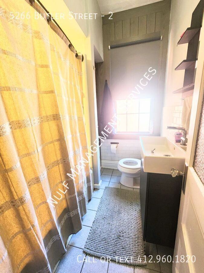 5266 Butler St #2 - Photo 5 of 6