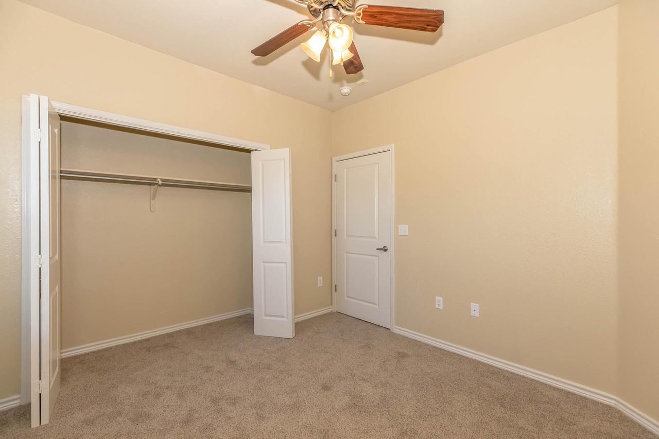 1617 Northwest Blvd #112 - Photo 5 of 7