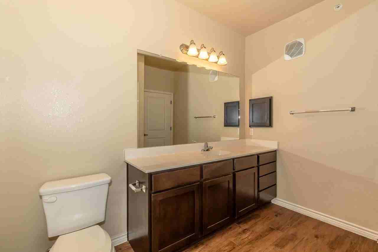 1617 Northwest Blvd #516 - Photo 5 of 6
