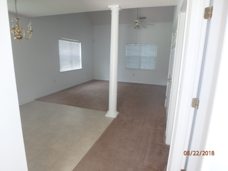 119 Stratford Rd - Photo 5 of 17