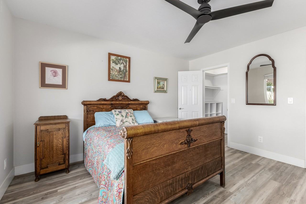 908 S 78th Pl - Photo 7 of 18