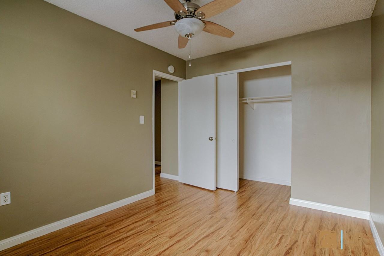 4140 Cleveland Ave - Photo 7 of 8