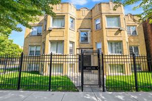 featured image of 6001 S Whipple St