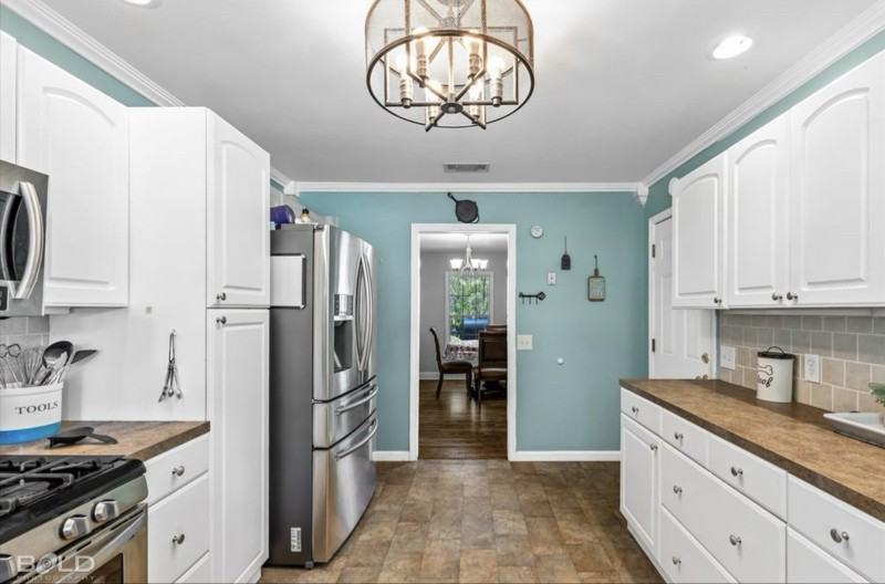 3634 Madison Park Blvd - Photo 5 of 8