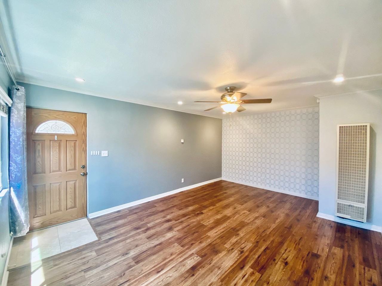 2029 1/2 Oliver Ave - Photo 4 of 10