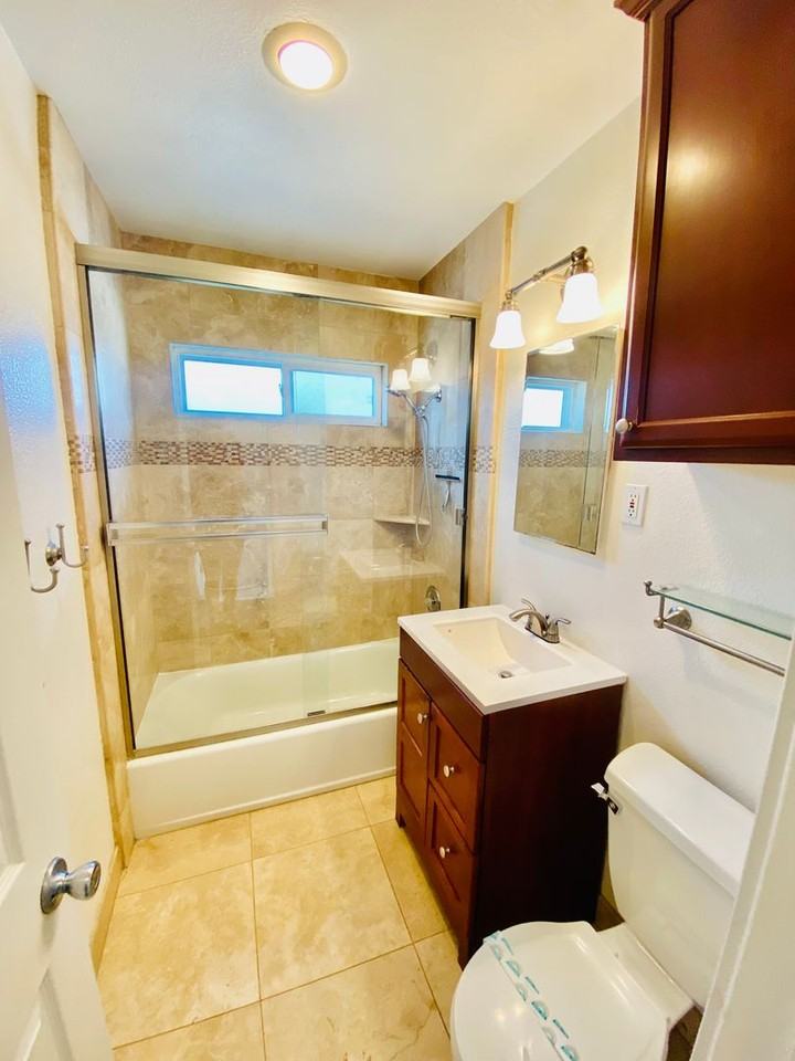 2029 1/2 Oliver Ave - Photo 6 of 10