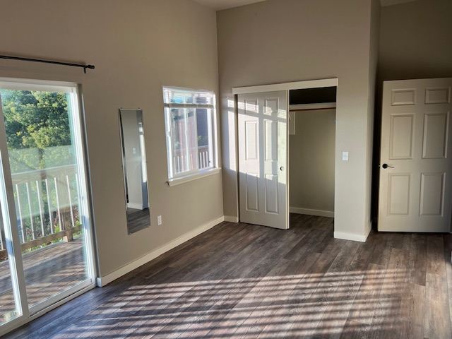 2133 Western Ave #A - Photo 5 of 10