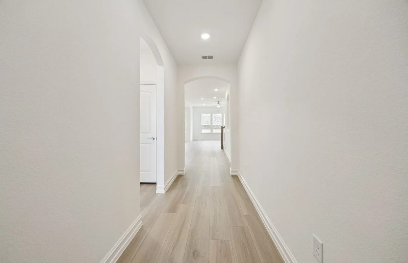 1436 Holmes St - Photo 4 of 22