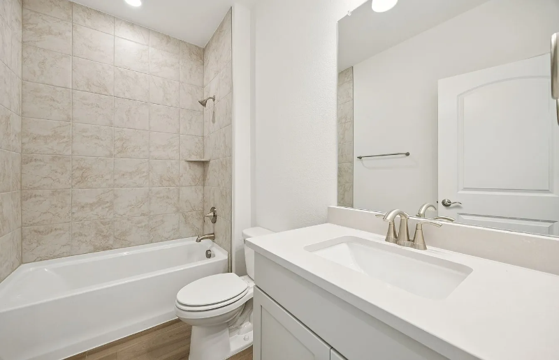 1436 Holmes St - Photo 7 of 22