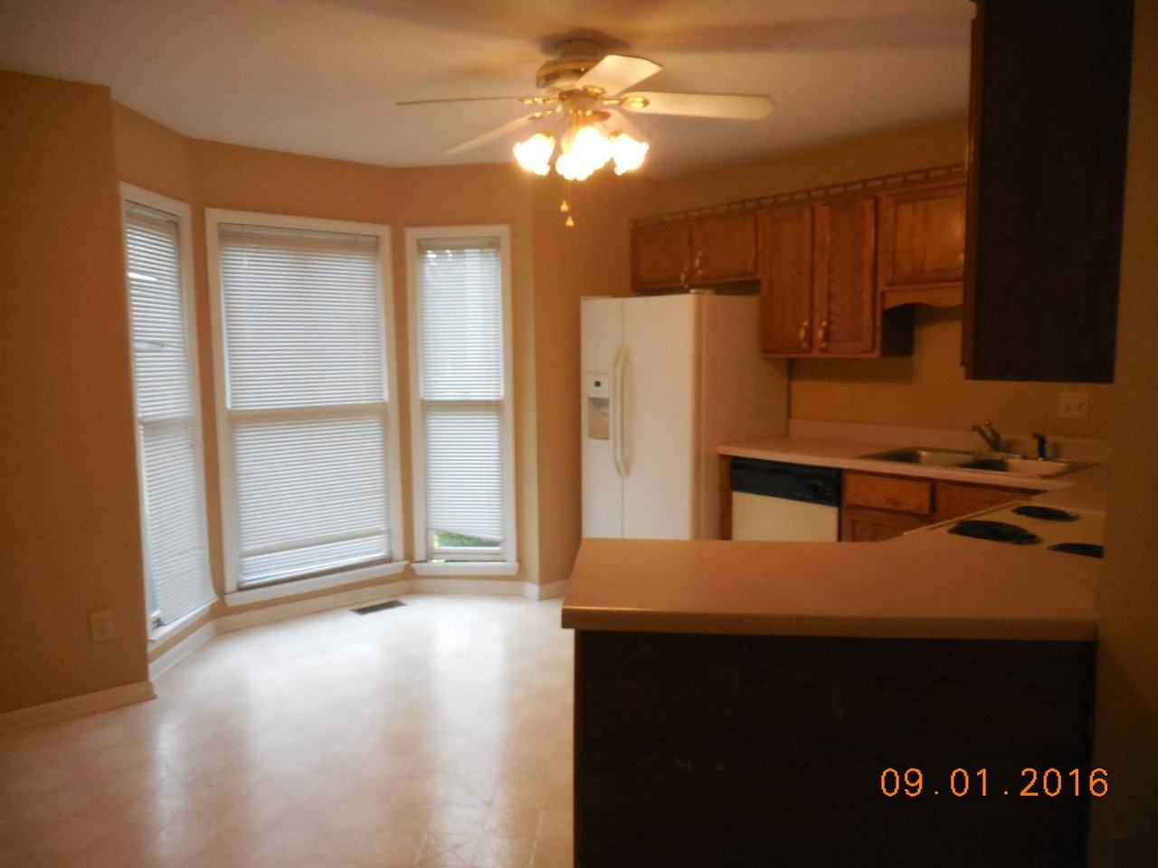 2807 Highway 41a S - Photo 4 of 11