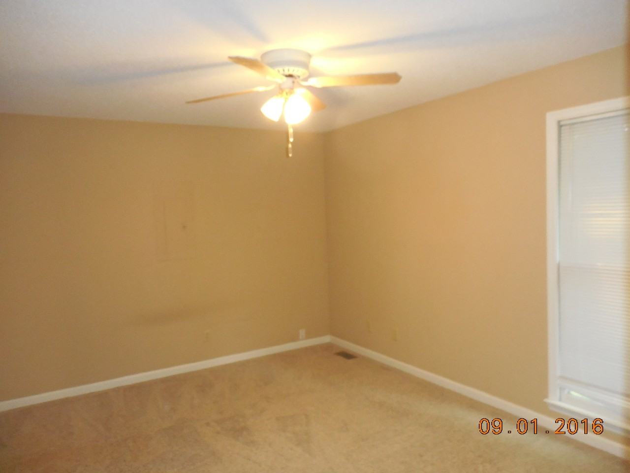 2807 Highway 41a S - Photo 7 of 11