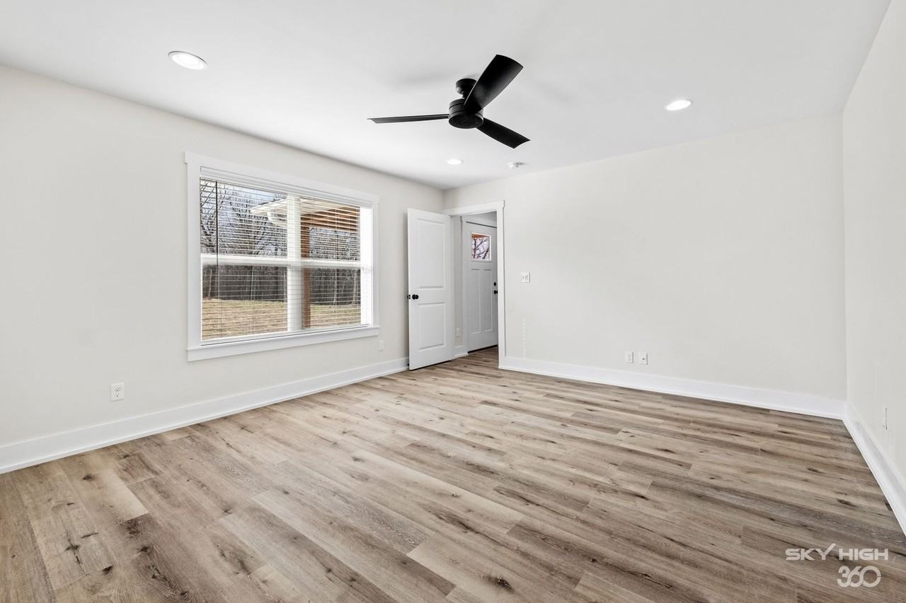 11689 Tony Mountain Rd - Photo 2 of 35