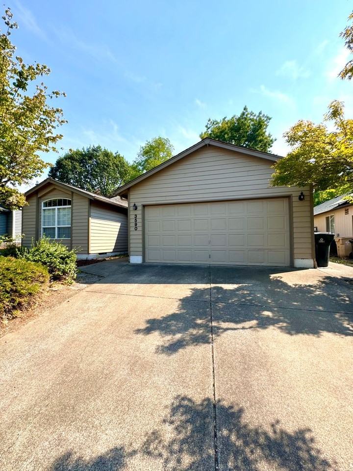 3590 Sw Par Pl - Photo 3 of 45