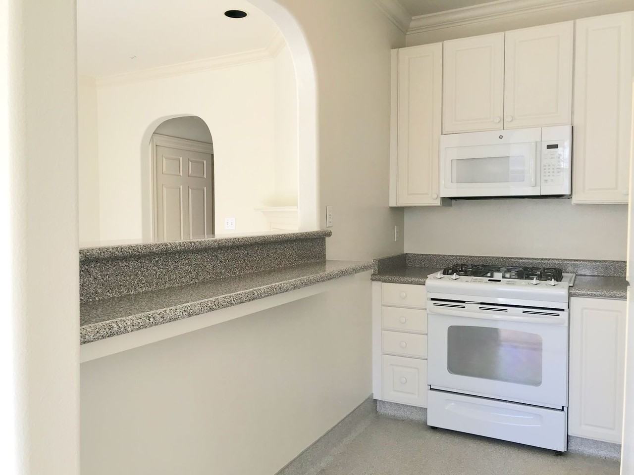 2130 Beach St #301 - Photo 6 of 16