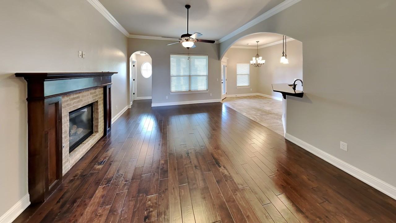 213 Sw 175th Ter - Photo 4 of 29