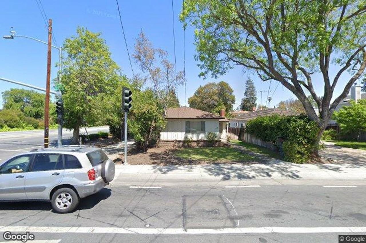 2421 Louis Rd - Photo 2 of 19