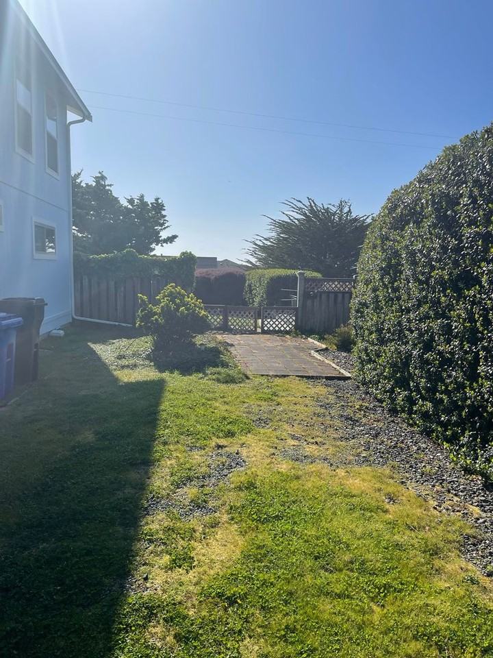 2800 Fortune St - Photo 6 of 14