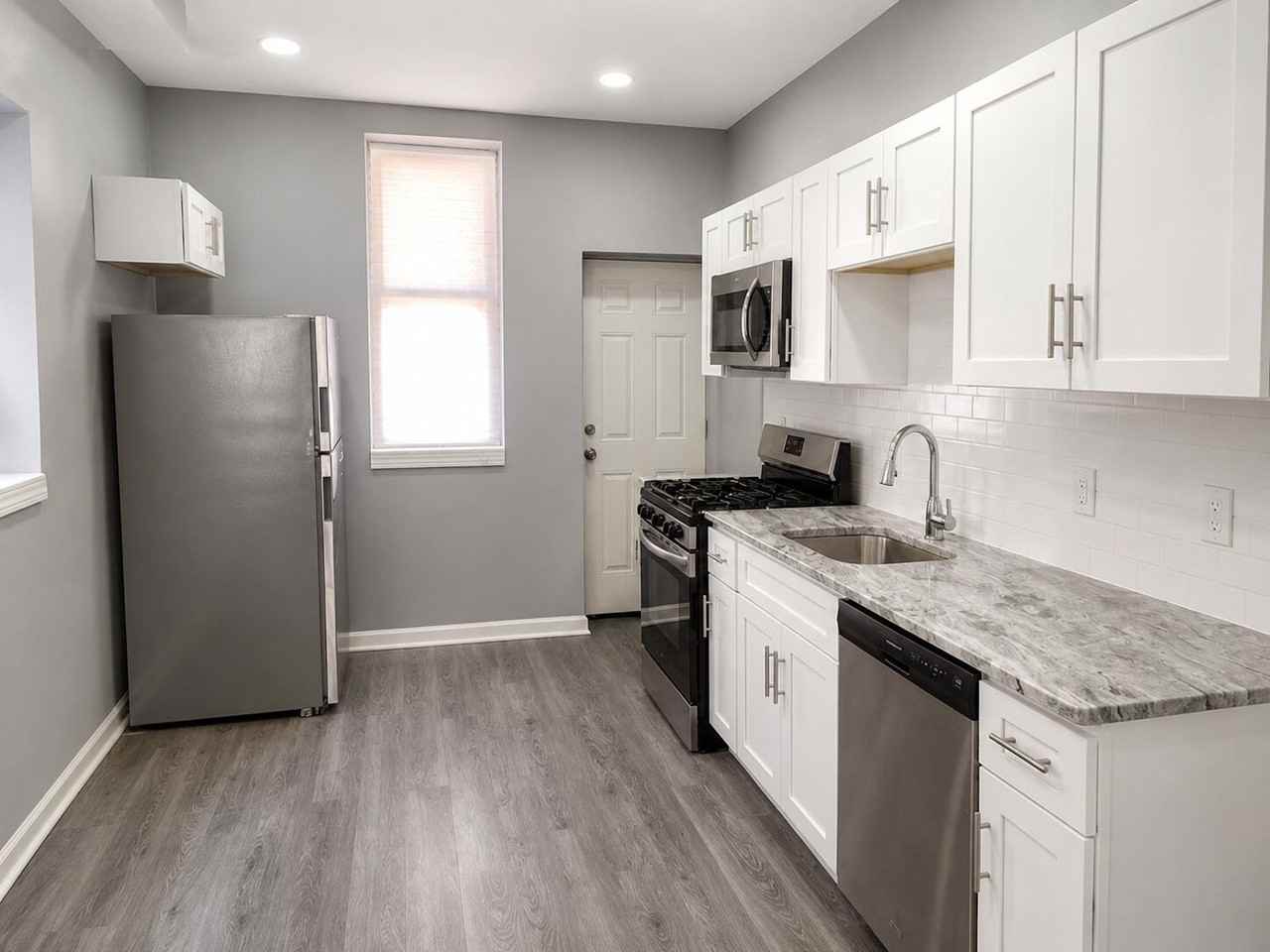 2746 N Garnet St - Photo 6 of 19