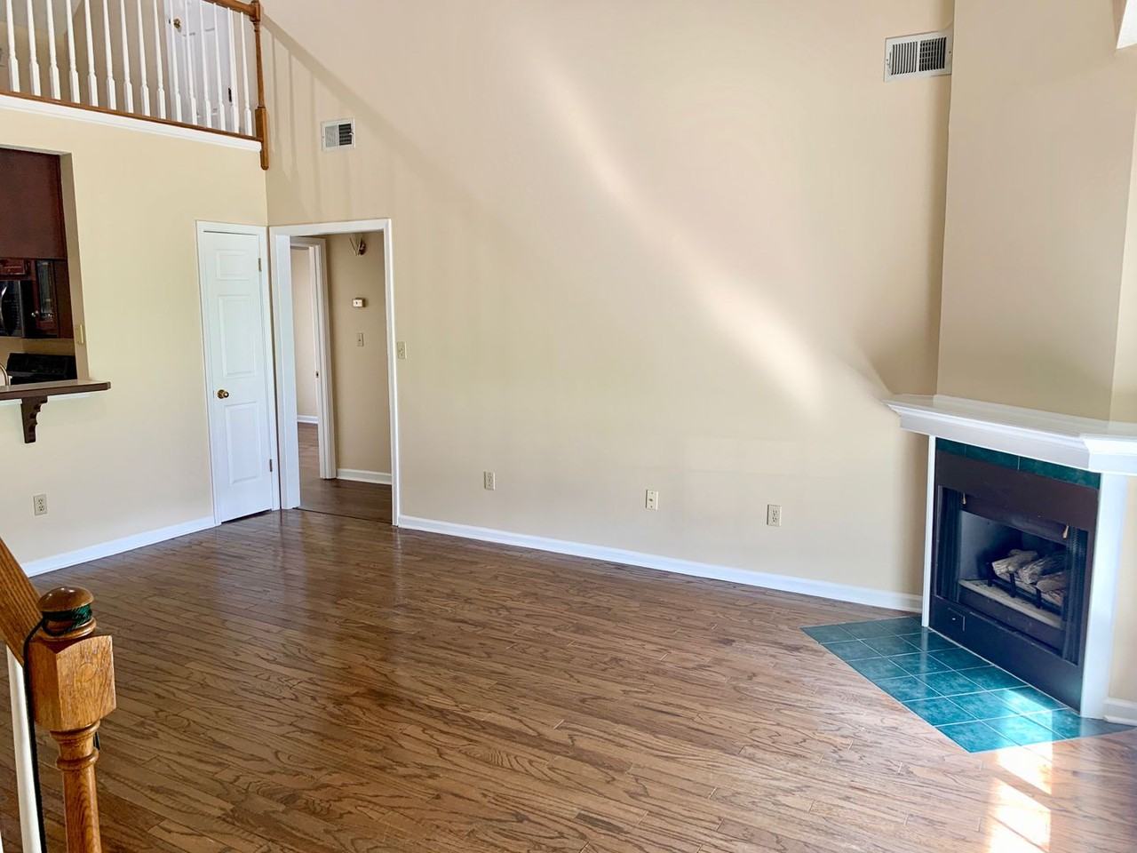 1414 Golf Course Dr - Photo 3 of 13