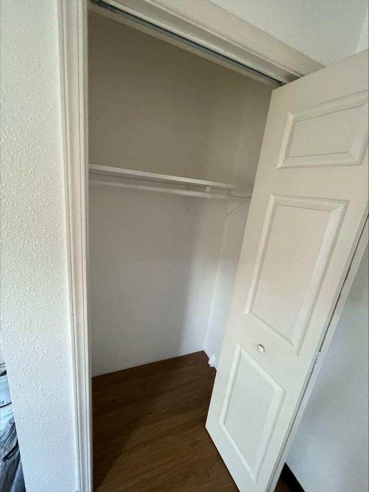 713 N Tower Ave #B - Photo 5 of 15
