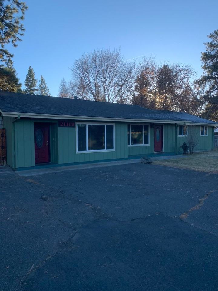 21119 Bear Creek Rd - Photo 4 of 6