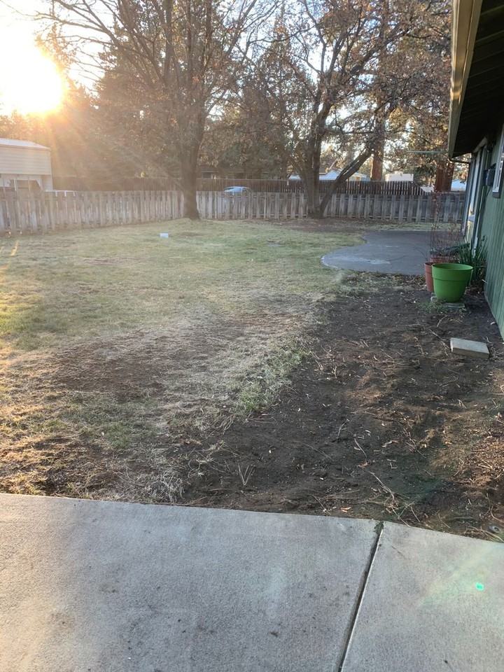 21119 Bear Creek Rd - Photo 3 of 6