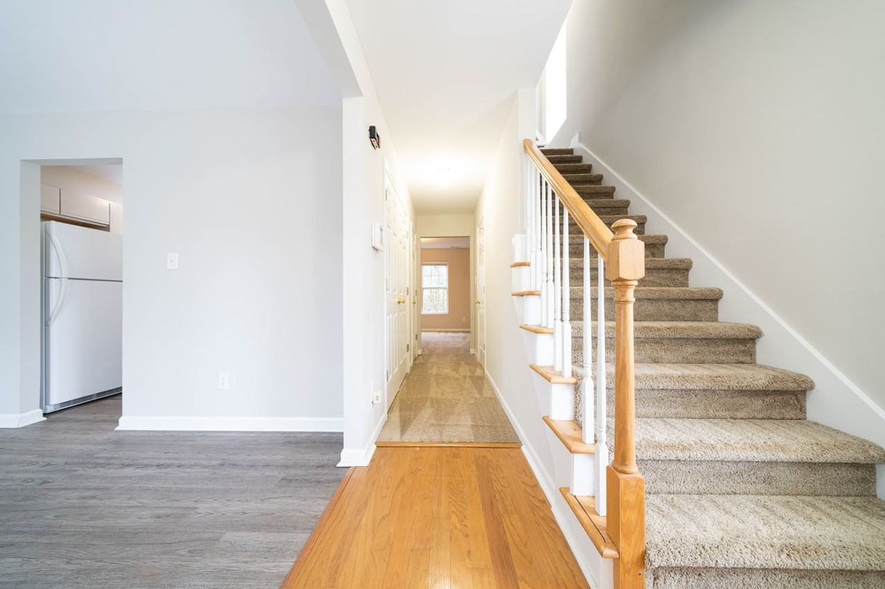 408 Cooper St - Photo 3 of 19