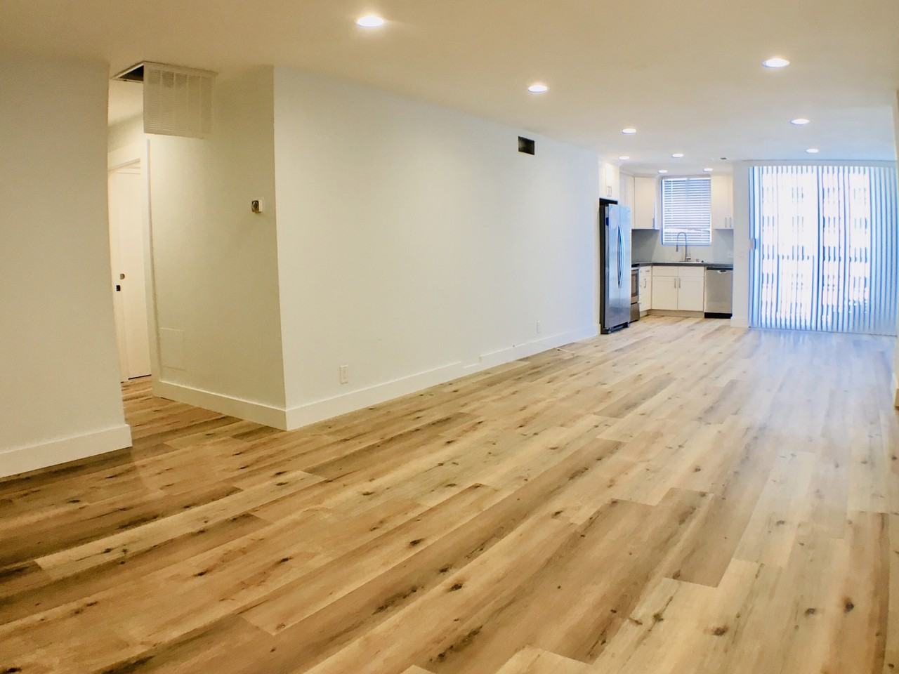 10751 Wilshire Blvd #1404 - Photo 2 of 13