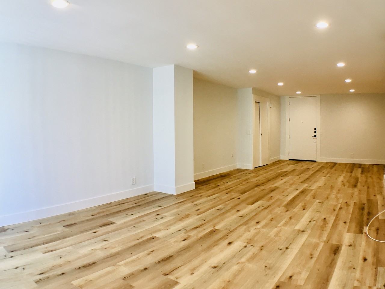 10751 Wilshire Blvd #1404 - Photo 4 of 13