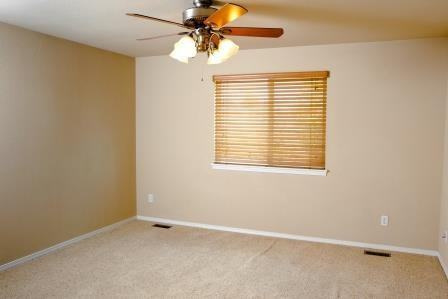 6444 Carmichael St - Photo 6 of 14