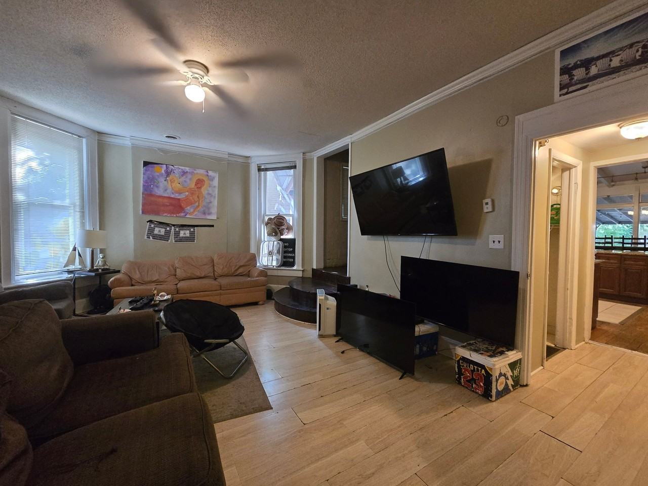 1508 South St - Photo 4 of 24