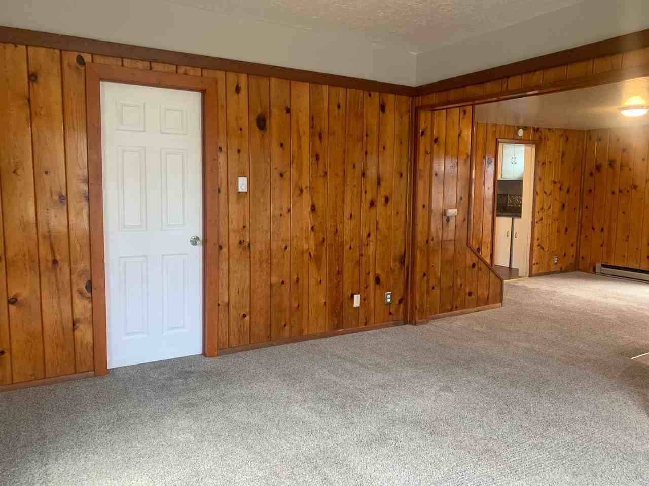 515 S 4th Ave - Photo 4 of 15
