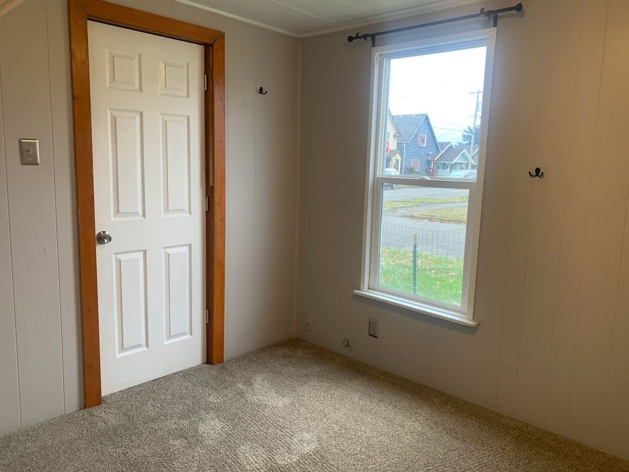 515 S 4th Ave - Photo 6 of 15