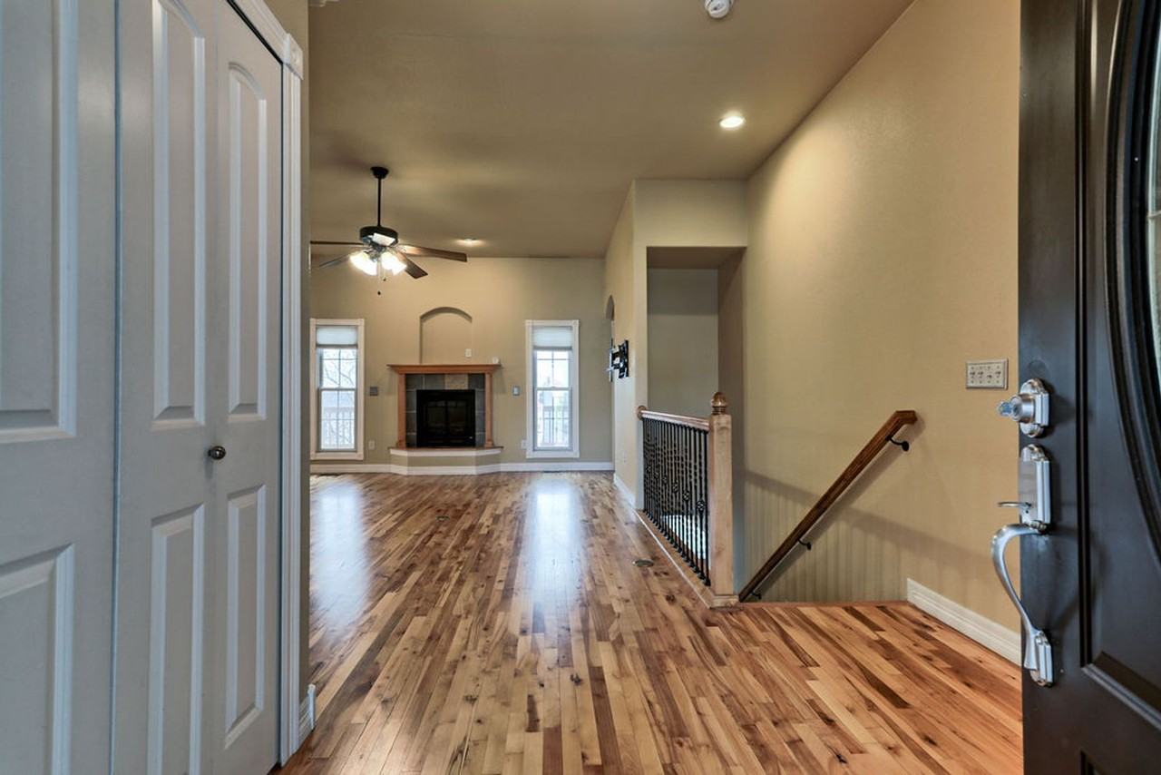 1331 61st Ave - Photo 2 of 50